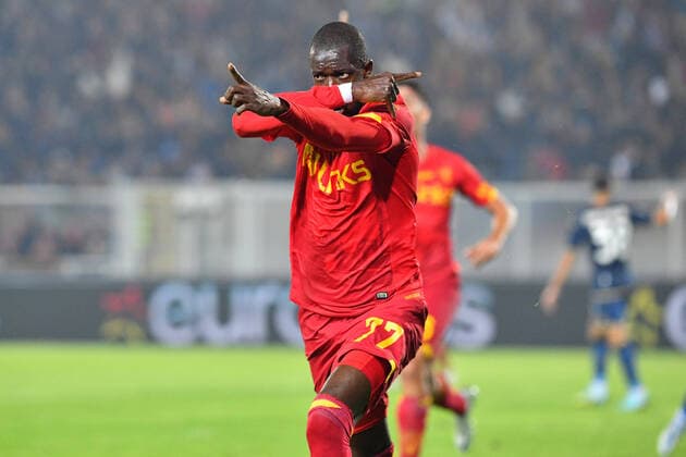 Sport Themen der Woche KW42 Foto Giovanni Evangelista LaPresse 17 Ottobre 2022 Lecce, Italia - calcio - U.S. Lecce vs ACF Fiorentina - Campionato Serie A Tim 2022 23 - Stadio E. Giardiniero - Via del Mare. Nella foto: Assan Ceesay esulta dopo aver segnato il gol del 1-0 October 17, 2022 Lecce, Italy - sport, soccer - U.S Lecce vs ACF Fiorentina - Italian championship serie A Tim 2022 23- E. Giardiniero - Via del Mare Stadium. In the pic: Assan Ceesay celebrates after scoring goal 1-0  Copyright: xGiovannixEvangelista LaPressex