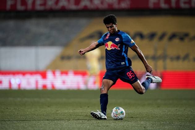 SOCCER - OEFB Cup, Admira vs RBS MARIA ENZERSDORF,AUSTRIA,19.OCT.22 - SOCCER - UNIQA OEFB Cup, FC Admira Wacker Moedling vs Red Bull Salzburg. Image shows Bernardo Fernandes Da Silva Junior(RBS).  GEPAxpictures xJohannesxFriedl