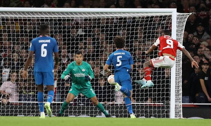 London, England, 20th October 2022. Walter Benitez of PSV Eindhoven save a shot from Gabriel Jesus of Arsenal during the UEFA Europa League match at the Emirates Stadium, London. Picture credit should read: Paul Terry Sportimage EDITORIAL USE ONLY. No use with unauthorised audio, video, data, fixture lists, club league logos or live services. Online in-match use limited to 120 images, no video emulation. No use in betting, games or single club league player publications. SPI-1970-0012