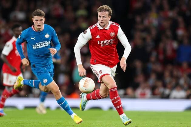 Mandatory Credit: Photo by Simon Dael Shutterstock (13480677l) Rob Holding of Arsenal chased by Guus Til of PSV Eindhoven Arsenal v PSV Eindhoven, UEFA Europa League, Group A, Football, Emirates Stadium, London, UK - 20 Oct 2022 EDITORIAL USE ONLY No use with unauthorised audio, video, data, fixture lists, club league logos or live services. Online in-match use limited to 120 images, no video emulation. No use in betting, games or single club league player publications. Arsenal v PSV Eindhoven, UEFA Europa League, Group A, Football, Emirates Stadium, London, UK - 20 Oct 2022 EDITORIAL USE ONLY No use with unauthorised audio, video, data, fixture lists, club league logos or live services. Online in-match use limited to 120 images, no video emulation. No use in betting, games or single club league player publications. Copyright: xSimonxDael Shutterstockx 13480677l