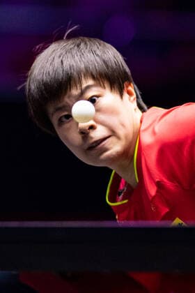 Bilder des Jahres, Sport 10 Oktober Sport Themen der Woche KW42 (221021) -- MACAO, Oct. 21, 2022 -- Wang Yidi of China competes during the women s singles round of 16 match against Shan Xiaona of Germany at the WTT Champions Macao 2022 in Macao, south China, Oct. 21, 2022. Cheong Kam Ka) (SP)CHINA-MACAO Table tennis, Tischtennis WTT CHAMPIONS-WOMEN S SINGLES (CN) ZhangxJinjia 