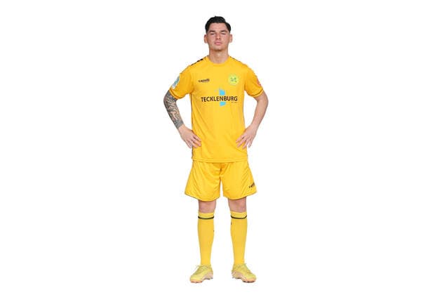 Straelen, Deutschland 22. Oktober 2022: Regionalliga West - 2022 2023 - SV Straelen - Teamshooting - Mannschaftsfoto Marco Cirillo (SV Straelen) Tecklenburg Stadion Nordrhein Westfalen Copyright: xFotostandx xvanxderxVeldenx