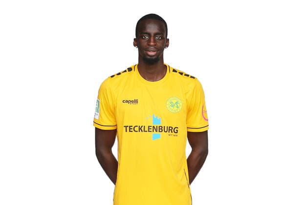 Straelen, Deutschland 22. Oktober 2022: Regionalliga West - 2022 2023 - SV Straelen - Teamshooting - Mannschaftsfoto Moulaye Abdel-Aziz Ndiaye (SV Straelen) Tecklenburg Stadion Nordrhein Westfalen Copyright: xFotostandx xvanxderxVeldenx