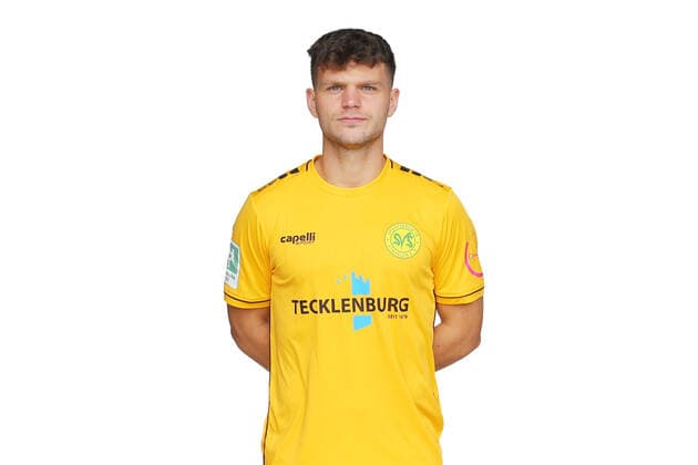 Straelen, Deutschland 22. Oktober 2022: Regionalliga West - 2022 2023 - SV Straelen - Teamshooting - Mannschaftsfoto Ole Paeffgen (SV Straelen) Tecklenburg Stadion Nordrhein Westfalen Copyright: xFotostandx xvanxderxVeldenx