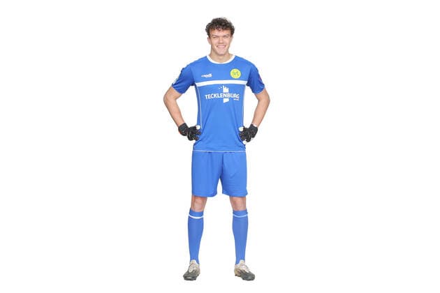 Straelen, Deutschland 22. Oktober 2022: Regionalliga West - 2022 2023 - SV Straelen - Teamshooting - Mannschaftsfoto Torhueter Kevin Kratzsch (SV Straelen) Tecklenburg Stadion Nordrhein Westfalen Copyright: xFotostandx xvanxderxVeldenx