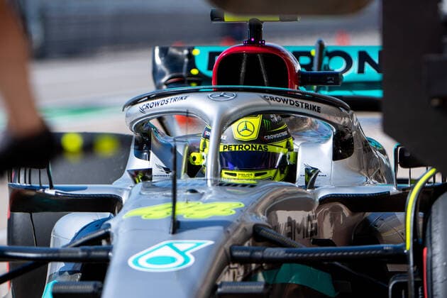 Lewis Hamilton (UK, Mercedes AMG Petronas F1 Team 44) beim Boxenstop, USA, Formel 1 Grand Prix der USA, Circuit of the Americas Austin, 3. Freies Training, 22.10.2022 USA, Formel 1 Grand Prix der USA, Circuit of the Americas Austin, 3. Freies Training, 22.10.2022 Austin Copyright: xEibner Memmlerx EP_MMR