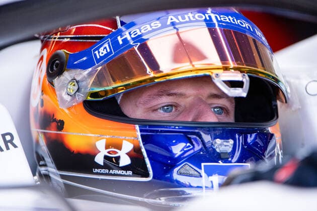 Mick Schumacher (GER, Haas F1 Team 47) mit Spezialhelm im Auto, USA, Formel 1 Grand Prix der USA, Circuit of the Americas Austin, 3. Freies Training, 22.10.2022 USA, Formel 1 Grand Prix der USA, Circuit of the Americas Austin, 3. Freies Training, 22.10.2022 Austin Copyright: xEibner Memmlerx EP_MMR