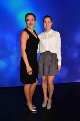 Rebekka Haase und Gina Lückenkemper Verleihung des Bayerischen Sportpreis 2022 Ehrung, Auszeichnung, Preis BMW Welt München 22. Oktober 2022