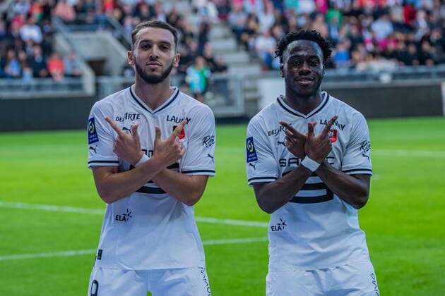 Sport Bilder des Tages Joie des joueurs du Stade Rennais aprÃ s le but de Amine Gouiri (Stade Rennais) FOOTBALL : Angers SCO vs Stade Rennais - Ligue 1 - Journee 12 - 23 10 2022 BaptisteAutissier Panoramic 
