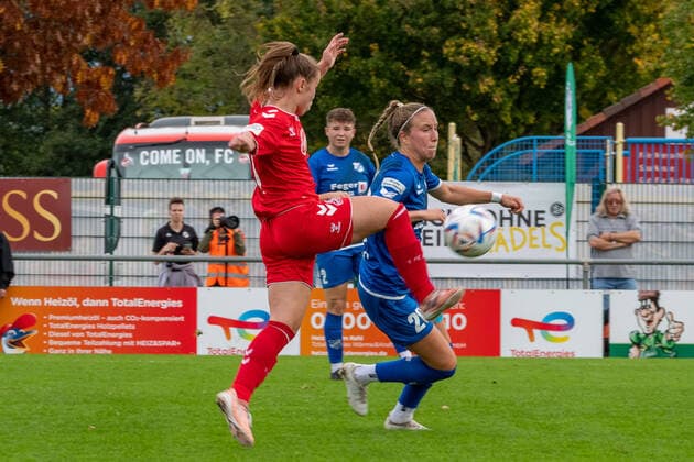 GER, SC Sand vs. 1. FC Koeln U20, Fussball, 2. Frauen Bundesliga, 6. Spieltag, Saison 2022 2023, 23.10.2022 GER, SC Sand vs. 1. FC Koeln U20, Fussball, 2. Frauen Bundesliga, 6. Spieltag, Saison 2022 2023, 23.10.2022 Willstaett-Sand Copyright: xEibner-Pressefoto ThomasxHeßx EPS_EER