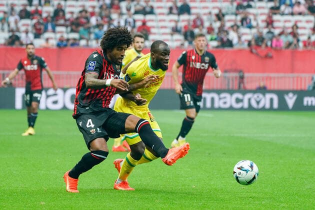 Dante (OGC Nice) - Ignatius Ganago (FC Nantes) FOOTBALL : OGC Nice vs FC Nantes - Ligue 1 Uber Eats - Nice - 23 10 2022 NorbertScanella Panoramic 
