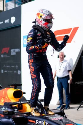 Max Verstappen (NED, Oracle Red Bull Racing 1) jubelt im Parc Ferme ueber den Sieg, USA, Formel 1 Grand Prix der USA, Circuit of the Americas Austin, Rennen, 23.10.2022 USA, Formel 1 Grand Prix der USA, Circuit of the Americas Austin, Rennen, 23.10.2022 Austin Copyright: xEibner Memmlerx EP_MMR