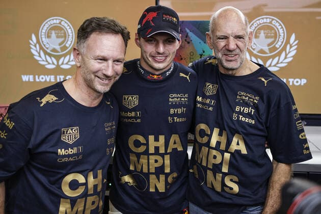 NEWEY Adrian (gbr), Chief Technical Officer of Red Bull Racing, portrait VERSTAPPEN Max (ned), Red Bull Racing RB18, portrait HORNER Christian (gbr), Team Principal of Red Bull Racing, portrait during the Formula 1 Aramco United States Grand Prix 2022, 19th round of the 2022 FIA Formula One World Championship, WM, Weltmeisterschaft from October 21 to 23, 2022 on the Circuit of the Americas, in Austin, Texas - F1 - UNITED STATES GRAND PRIX 2022 - RACE DPPI Panoramic  00122044__R5_9365