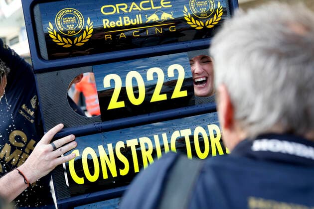 Oracle Red Bull Racing Team celebrates winning the 2022 World Constructors Championship, F1 Grand Prix of USA at Circuit of The Americas on October 23, 2022 in Austin, United States of America. (Photo by HOCH ZWEI) Austin United States of America