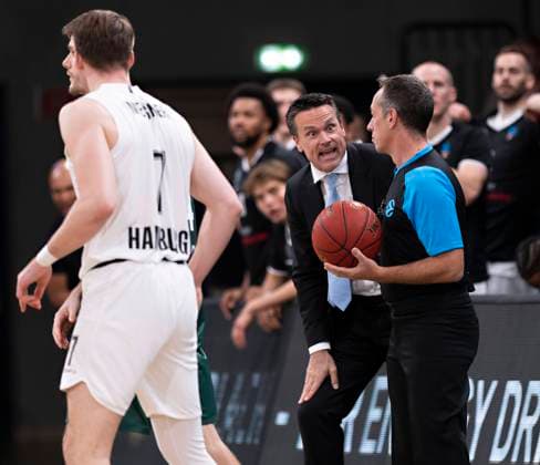 Head Coach Raoul Korner (Towers) 7Days EuroCup, Basketball, Saison 2021 2022, Gruppe A, 11. Spieltag 25.10.22, Hamburg, Veolia Towers Hamburg vs. Slask Wroclaw, Â