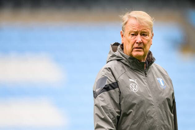 221026 Head coach Age Hareide during a training session with Malmö FF on October 26, 2022 in Malmö. Photo: Ludvig Thunman BILDBYRAN kod LT LT0431 fotboll football soccer fotball uefa europa league träning practice training malmö ff bbeng Copyright: LUDVIGxTHUNMAN BB221026LT005