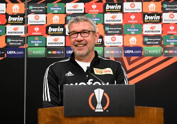 Sport Bilder des Tages Fussball, Herren, Saison 2022 2023, Europa League, 1. FC Union Berlin, Pressekonferenz vor der Europa-League-Partie 1. FC Union Berlin - SC Sporting Braga, im Bild: Trainer Urs Fischer (1. FC Union), 26.10. 2022, Copyright: xMatthiasxKochx
