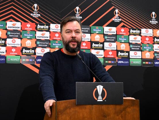Fussball, Herren, Saison 2022 2023, Europa League, 1. FC Union Berlin, Pressekonferenz vor der Europa-League-Partie 1. FC Union Berlin - SC Sporting Braga, im Bild: Presse- und Stadionsprecher Christian Arbeit (1. FC Union), 26.10. 2022, Copyright: xMatthiasxKochx
