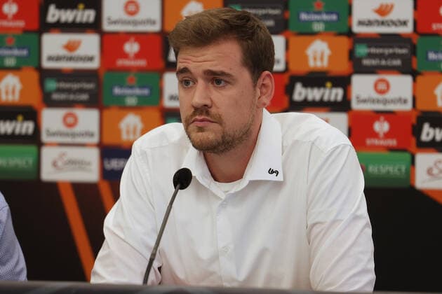 SOCCER - UEFA EL, Sturm vs Feyenoord GRAZ,AUSTRIA,26.OCT.22 - SOCCER - UEFA Europa League, group stage, SK Sturm Graz vs Feyenoord Rotterdam, preview, press conference, PK, Pressekonferenz Sturm. Image shows press officer Stefan Haller (Sturm).  GEPAxpictures xChrisxBauer