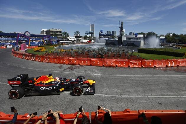 _F1_2022_SHOW_RUN_GDL_PEREZ Sergio Perez of Mexico N-11 Oracle Red Bull Racing RB18 during the Red Bull Show Run GDL 2022 prior to the Formula 1 Grand Prix of Mexico 2022, at La Minerva, on October 25, 2022. <br><br> Sergio Perez of Mexico N-11 Oracle Red Bull Racing RB18 durante el Red Bull Show Run GDL 2022 previo al Gran Premio de Mexico de la Formula 1 2022, en la Minerva, el 25 de Octubre de 2022. GUADALAJARA JALISCO MEXICO  Copyright: xEdgarxQuintanax 20221025145041_F1_2022_SHOW_RUN_GDL_PEREZ16