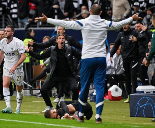 Sport Themen der Woche KW43 Sport Bilder des Tages 26.10.2022, xpsx, Fussball UEFA Champions League, Eintracht Frankfurt - Olympique Marseille v.l. Trainer Oliver Glasner (Eintracht Frankfurt) zautz, Trainer Igor Tudor (Olympique Marseille) (DFL DFB REGULATIONS PROHIBIT ANY USE OF PHOTOGRAPHS as IMAGE SEQUENCES and or QUASI-VIDEO) emspor Frankfurt *** 26 10 2022, xpsx, football UEFA Champions League, Eintracht Frankfurt Olympique Marseille v l coach Oliver Glasner Eintracht Frankfurt zautz, coach Igor Tudor Olympique Marseille DFL DFB REGULATIONS PROHIBIT ANY USE OF PHOTOGRAPHS as IMAGE SEQUENCES and or QUASI VIDEO emspor Frankfurt