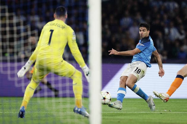 Foto Alessandro Garofalo LaPresse 26 ottobre 2022 Napoli, Italia calcio Napoli vs Rangers - Champions League 2022 2023 - stadio Diego Armando Maradona Nella foto: Giovanni Simeone (SSC Napoli); October 26, 2022 Naples, Italy sport soccer Napoli vs Rangers - Champions League 2022 2023 - Diego Armando Maradona stadium. In the pic: Giovanni Simeone (SSC Napoli);  Copyright: xAlessandroxGarofalo LaPressex