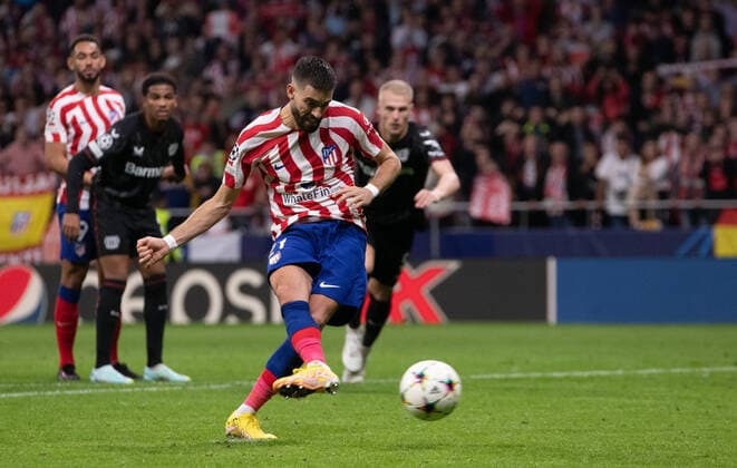 2022-2023 Champions League Atletico de Madrid vs Bayer Leverkusen Oct 26th 26th October 2022; Stadium Civitas Metropolitano, Madrid, Champions League, Atletico de Madrid versus Bayer 04 Leverkusen; Carrasco fails the Decisive penalty Copyright: xJorgexRopero xActionxPlusxImagesx