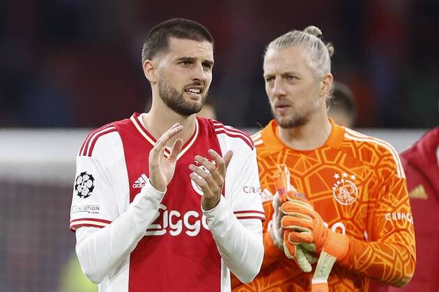 AMSTERDAM, 26-10-2022, JohanCruyff Arena . Season 2022-2023. Champions League game between Ajax and Liverpool FC 0-3. Florian Grillitsch Ajax - Liverpool  x19022826x Copyright: