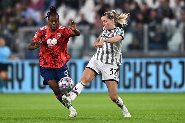 Sport Bilder des Tages Mg Torino 27 10 2022 - Champions League femminile Juventus-Lione foto Matteo Gribaudi Image nella foto: Malvine Harland-Linda Sembrant 