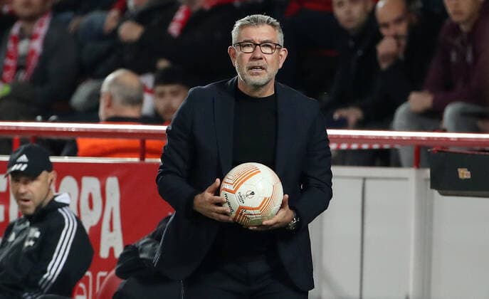 Sport Bilder des Tages Trainer Urs Fischer Aktion Oberkoerper Oberkörper Fußball Fussball UEL UEFA Europa League Herren Saison 2022 2023 27.10.2022 1.FC Union Berlin FCU vs. SC Sporting Braga DFL regulations prohibit any use of photographs as image sequences and or quasi-video.