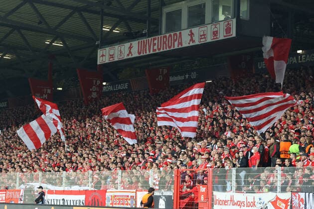 DEU, Europa League, 1.FC Union vs. SC Braga, 27.10.2022, Stadion Alte Foersterei, Berlin, DEU, Europa League, 1.FC Union vs. SC Braga, im Bild: 1.FC Union-Fans DFL - regulations prohibit any use of Photographs as image sequences and or quasi-video Foto: Juergen Engler nordphoto GmbH