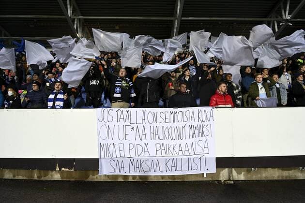 Fans of HJK Helsinki before the football UEFA Europa League Group C match HJK vs. AS Roma in Helsinki, Finland on Thursday, 27th Oct., 2022. Helsinki Finland LKFTJK20221027220021QCBG  Copyright: xEmmixKorhonenx LKFTJK20221027220021QCBG