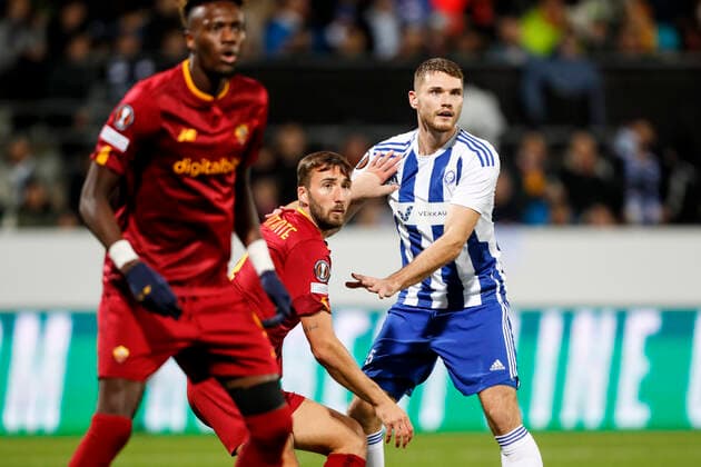 Bryan Cristante 4, Roma, Arttu Hoskonen 5 of HJK during the UEFA Europa League football Group C match between HJK Helsinki - As Roma at the Bolt Arena on October 27. 2022 in Helsinki, Finland. (Kalle Parkkinen Newspix24)  Copyright: xKallexParkkinenx np24_KPC6300