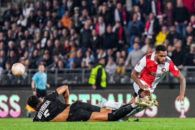 UEFA Europa League: SK Sturm Graz v Feyenoord Graz - Gregory Wuthrich of Strum Graz, Danilo Pereira da Silva of Feyenoord during the match between SK Sturm Graz v Feyenoord at Stadion Graz-Liebenau on 27 October 2022 in Graz, Austria. Copyright: xYannickxVerhoevenx