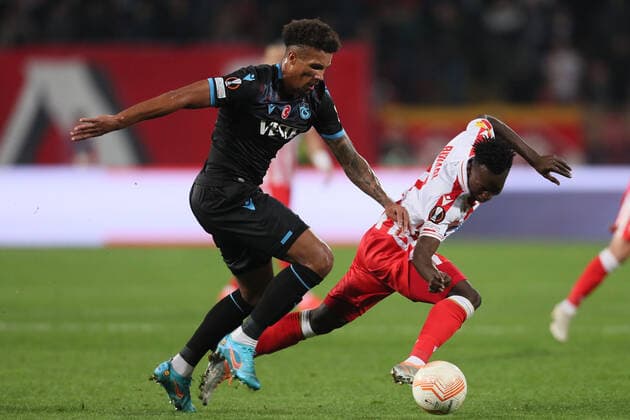 CRVENA ZVEZDA vs TRABZONSPOR JEAN PHILIPPE GBAMIN vs OSMAN BUKARI football Crvena zvezda against Trabzonspor UEFA Europa league, Rajko Mitic stadium, Belgrade, 27.10.2022 Foto: FOOTBALL, UEFA EUROPA LEAGUE, CRVENA ZVEZDA, RED STAR, TRABZONSPOR Belgrade Rajko Mitic stadium Serbia Copyright: xMarkoxMetlas xMNxPressx