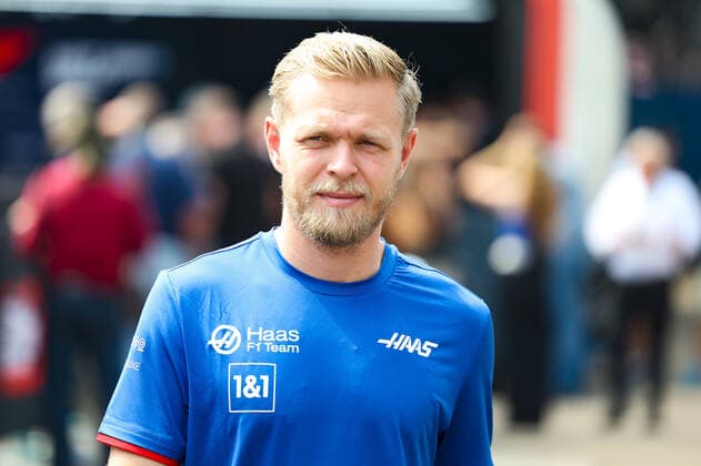 MAGNUSSEN Kevin (den), Haas F1 Team VF-22 Ferrari, portrait during the Formula 1 Grand Premio de la Ciudad de Mexico 2022, Mexican Grand Prix 2022, 20th round of the 2022 FIA Formula One World Championship, WM, Weltmeisterschaft from October 28 to 30, 2022 on the Autodromo Hermanos Rodriguez, in Mexico City, Mexico - F1 - MEXICO CITY GRAND PRIX 2022 DPPI Panoramic  G00D8607