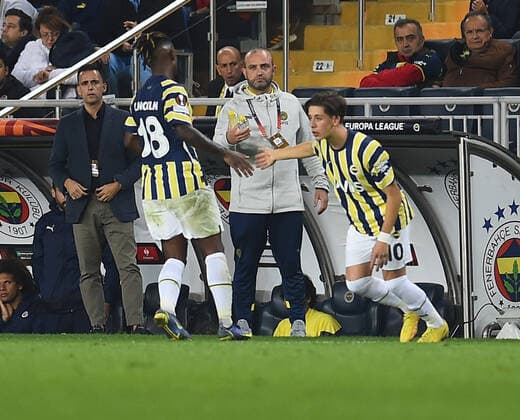 Arda Guler 10 and Lincoln of Fenerbahce during the UEFA Europa League group B match between Fenerbahce and Stade Rennes at Ulker Sukru Saracoglu Stadium in Istanbul, Turkey on October 27, 2022. ( Photo by Seskimphoto ) 