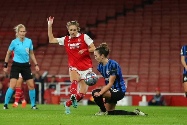 27th October 2022; Emirates Stadium, London, England; Womens Champions League football, Arsenal versus Zurich; A shot by Vivianne Miedema of Arsenal is blocked by Laura Vetterlein of Zurich  ActionPlus12441245 KatiexChan