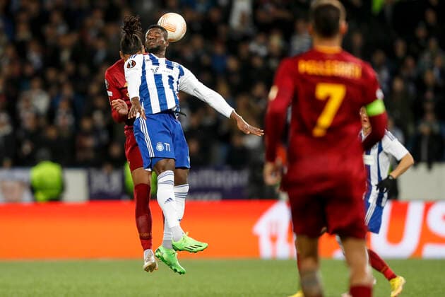 Chris Smalling 6, Roma, Malik Abubakari 77 of HJK during the UEFA Europa League football Group C match between HJK Helsinki - As Roma at the Bolt Arena on October 27. 2022 in Helsinki, Finland. (Kalle Parkkinen Newspix24)  Copyright: xKallexParkkinenx np24_KPC7241