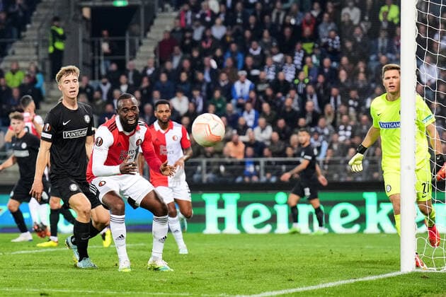 UEFA Europa League: SK Sturm Graz v Feyenoord Graz - Lutsharel Geertruida of Feyenoord during the match between SK Sturm Graz v Feyenoord at Stadion Graz-Liebenau (Merkur Arena) on 27 October 2022 in Graz, Austria. Copyright: xYannickxVerhoevenx
