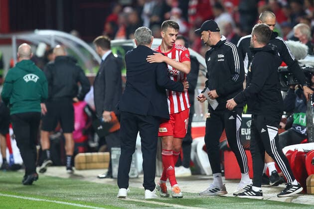 27.10.2022, xtgx, Fussball UEFA Europa League, 1. FC Union Berlin - Sporting Braga emspor, v.l. Urs Fischer (Union Berlin, Trainer), Janik Haberer (Union Berlin, 19) Auwechslung (DFL DFB REGULATIONS PROHIBIT ANY USE OF PHOTOGRAPHS as IMAGE SEQUENCES and or QUASI-VIDEO) Berlin