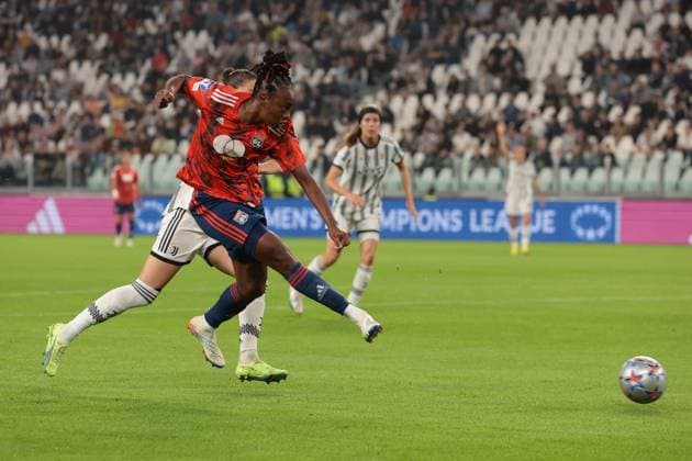 Turin, Italy, 27th October 2022. Melvin Malard of Lyon fires a shot goalwards during the UEFA Womens Champions League match at Juventus Stadium, Turin. Picture credit should read: Jonathan Moscrop Sportimage EDITORIAL USE ONLY. No use with unauthorised audio, video, data, fixture lists, club league logos or live services. Online in-match use limited to 120 images, no video emulation. No use in betting, games or single club league player publications. SPI-1984-0042