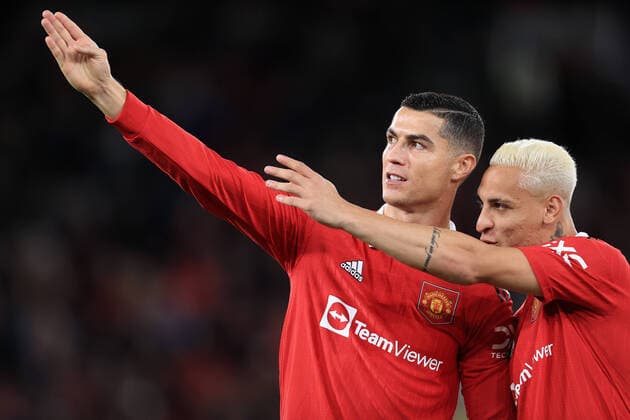 Football - UEFA Europa League - Group E - Manchester United, ManU v Sheriff Tiraspol 27th October 2022 - UEFA Europa League - Group E - Manchester United v Sheriff Tiraspol - Cristiano Ronaldo of Manchester United (L) and Antony of Manchester United gesture - Photo: Simon Stacpoole Offside. Manchester UK Copyright: xSimonxStacpoolexOffside