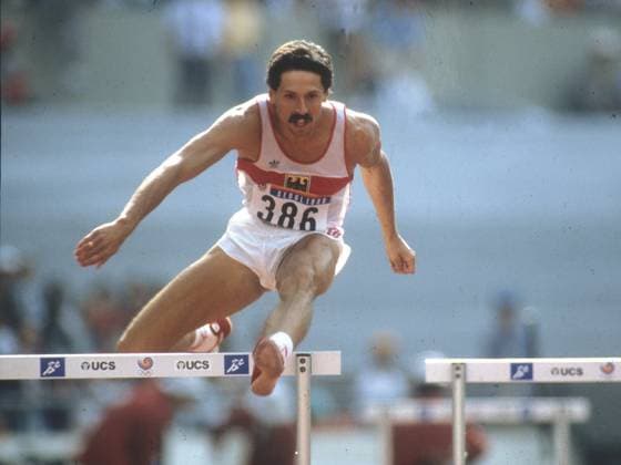 Sommerolympiade in Seoul 1988 400m Hürden Harald Schmid (BRD Deutschland) in Aktion 25.09.1988 *** Summer Olympics in Seoul 1988 400m hurdles Harald Schmid FRG Germany in action 25 09 1988 HM