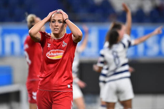 Fußball Frauen Flyeralarm-Bundesliga Saison 2022 2023 6. Spieltag: MSV Duisburg - 1. FC Köln am 28.10.2022 in der Schauinsland-Reisen-Arena in Duisburg Mandy Islacker ( 1. FC Köln ) Nordrhein-Westfalen Deutschland