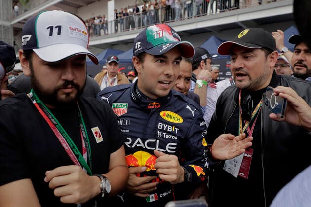 Second Practice Session For The Grand Prix Of Mexico City Sergio Perez, Mexican driver, at the end of the second practice session of the Mexico City Grand Prix at the Autodromo Hermanos Rodriguez, to be held this weekend in the Mexican capital. Mexico City Mexico  Copyright: xGerardoxVieyrax originalFilename:vieyra-notitle221028_np9Xj.jpg