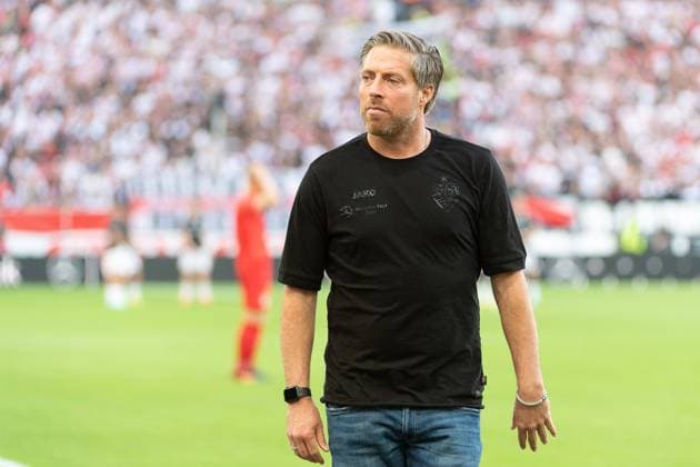 Michael Wimmer, Trainer (VfB Stuttgart, Interimstrainer), VfB Stuttgart vs FC Augsburg, Fussball, Herren, 1. Bundesliga, 12. Spieltag, Saison 22 23, GER, 29.10.2022, DFL DFB REGULATIONS PROHIBIT ANY USE OF PHOTOGRAPHS AS IMAGE SEQUENCES AND OR QUASI-VIDEO, VfB Stuttgart vs FC Augsburg, Fussball, Herren, 1. Bundesliga, 12. Spieltag, Saison 22 23, GER, 29.10.2022 Stuttgart Copyright: xEibner-Pressefoto WolfgangxFrankx EP_EER