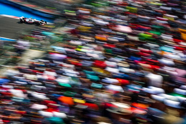 47 SCHUMACHER Mick (ger), Haas F1 Team VF-22 Ferrari, action during the Formula 1 Grand Premio de la Ciudad de Mexico 2022, Mexican Grand Prix 2022, 20th round of the 2022 FIA Formula One World Championship, WM, Weltmeisterschaft from October 28 to 30, 2022 on the Autodromo Hermanos Rodriguez, in Mexico City, Mexico - F1 - MEXICO CITY GRAND PRIX 2022 DPPI Panoramic  20221029_G00D0924