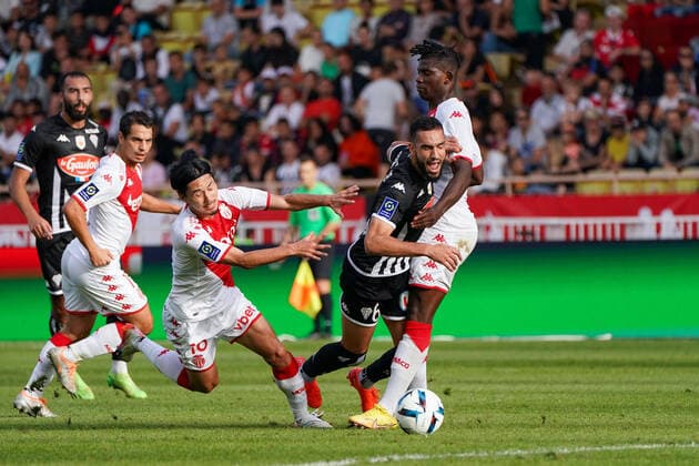 Nabil Bentaleb (Angers) - Breel Embolo (AS Monaco) - Takumi Minamino (AS Monaco) FOOTBALL : AS Monaco vs SCO Angers - Ligue 1 Uber Eats - Monaco - 30 10 2022 NorbertScanella Panoramic 