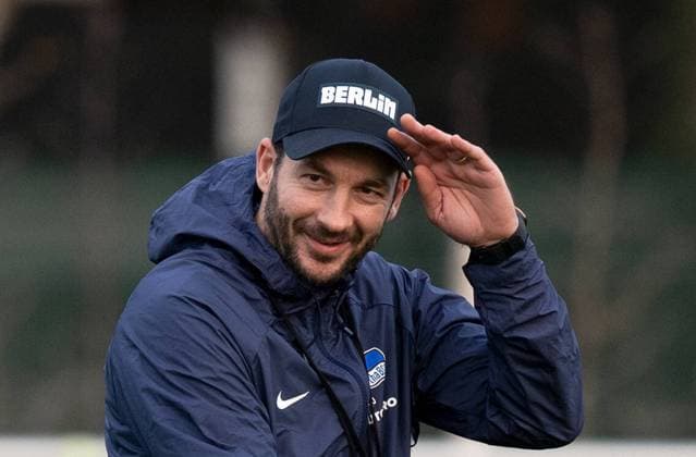 Sport Themen der Woche KW44 Sport Bilder des Tages Fussball, Herren, Saison 2022 23, 1. Bundesliga, Hertha BSC, Training, Trainer Sandro Schwarz (Hertha BSC), 01.11. 2022, *** Football, men, season 2022 23, 1 Bundesliga, Hertha BSC, training, coach Sandro Schwarz Hertha BSC , 01 11 2022, Copyright: xSebastianxRäppold MatthiasxKochx
